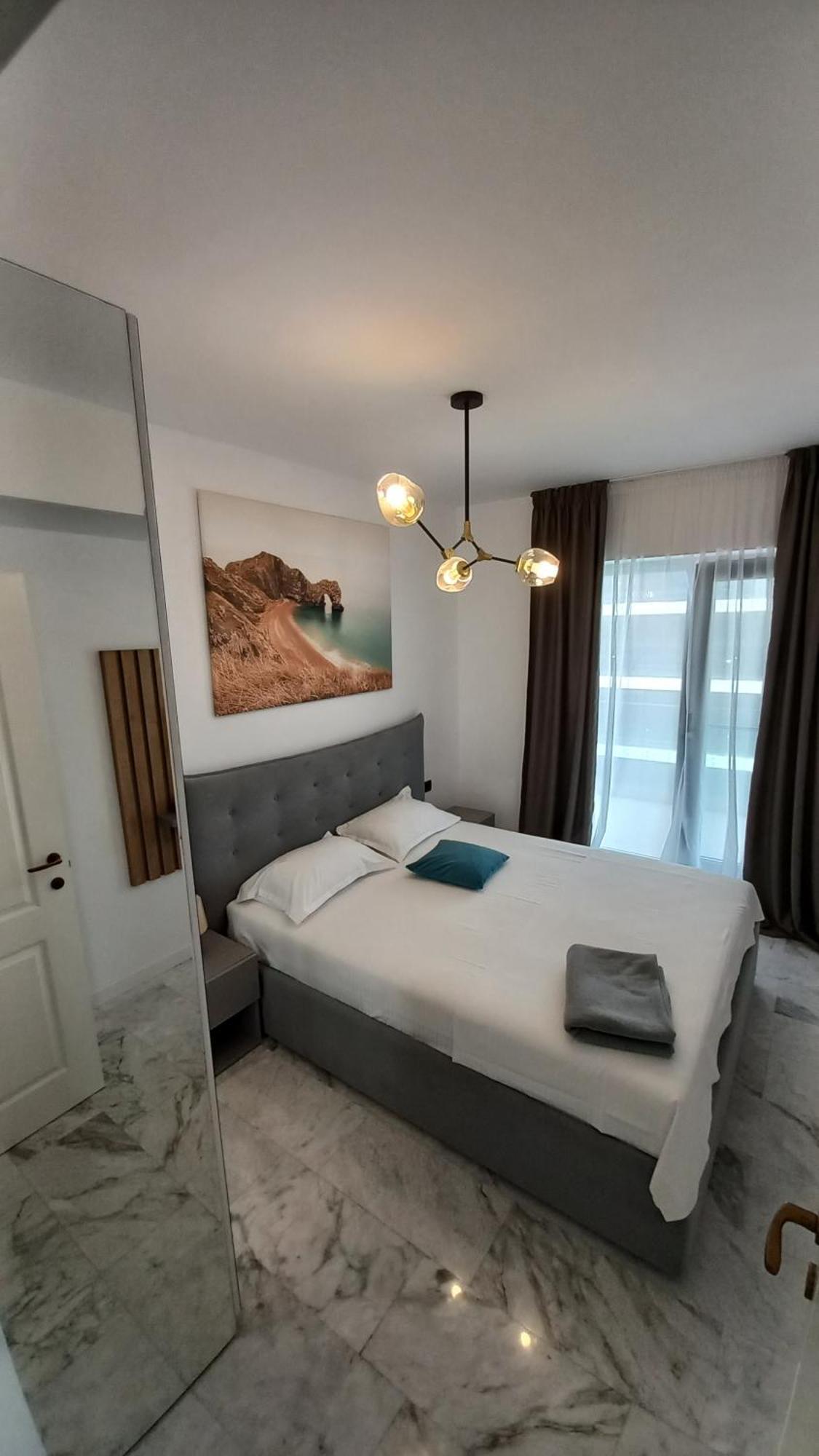 Luxury Promenada Apartment - Frontal Beachfront Mamaia Nord Năvodari Εξωτερικό φωτογραφία